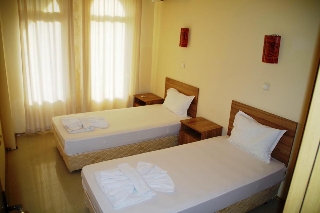 Azura Garden Apartments เชอร์โนโมเรทส์ ภายนอก รูปภาพ
